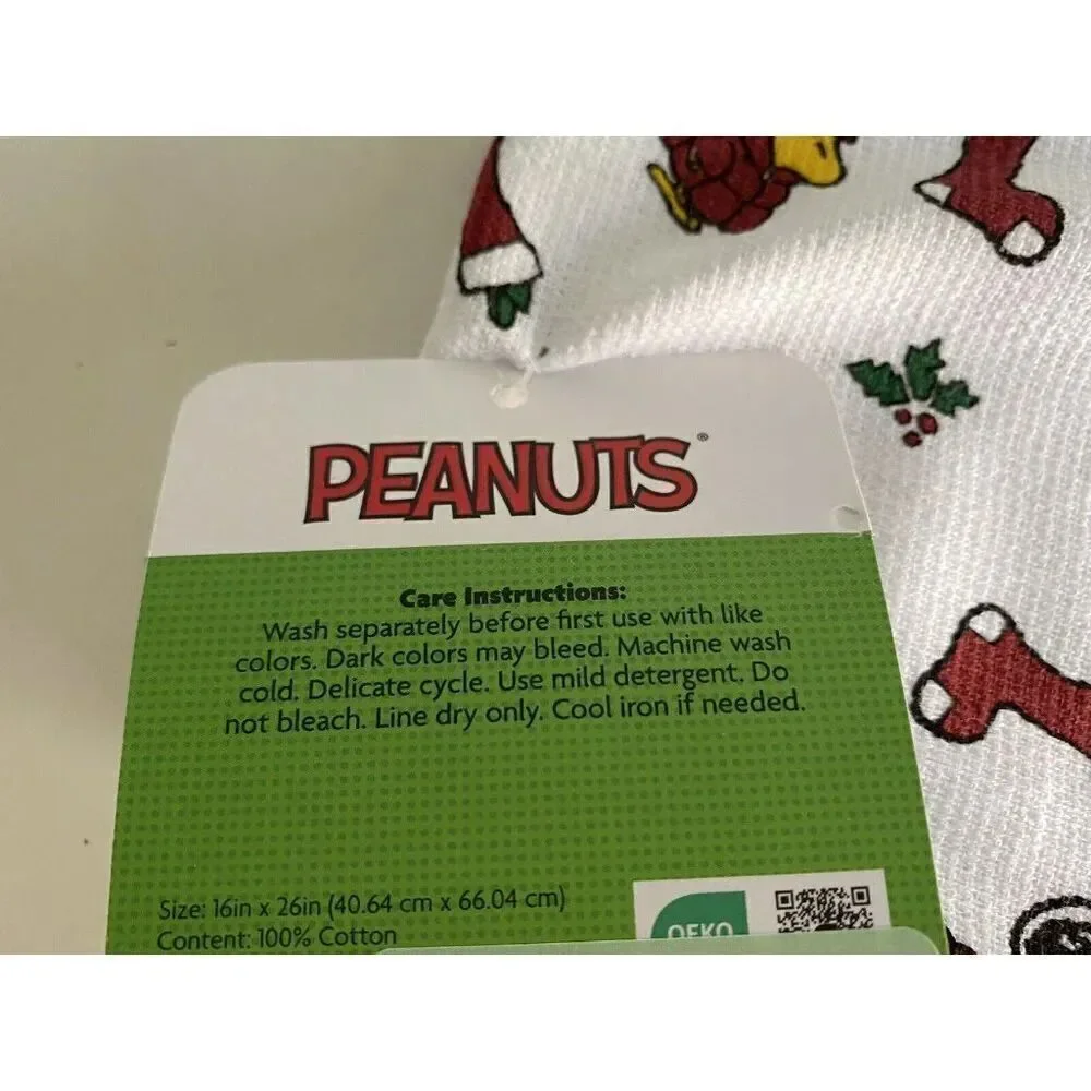 2 Pack Peanuts Snoopy Woodstock Puffy Coat Christmas Kitchen Towels 16 X 26